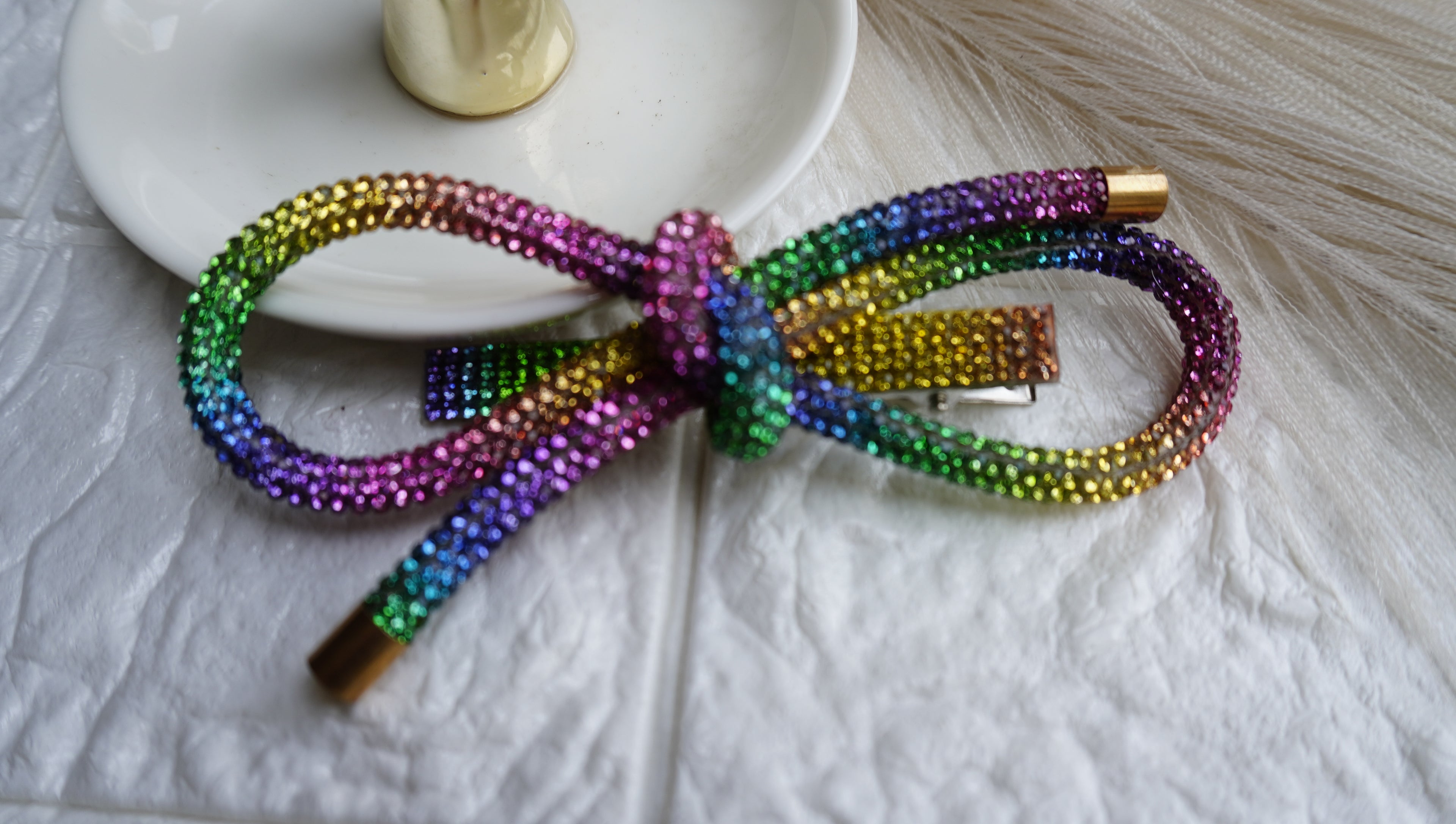 Multicolor bow clip