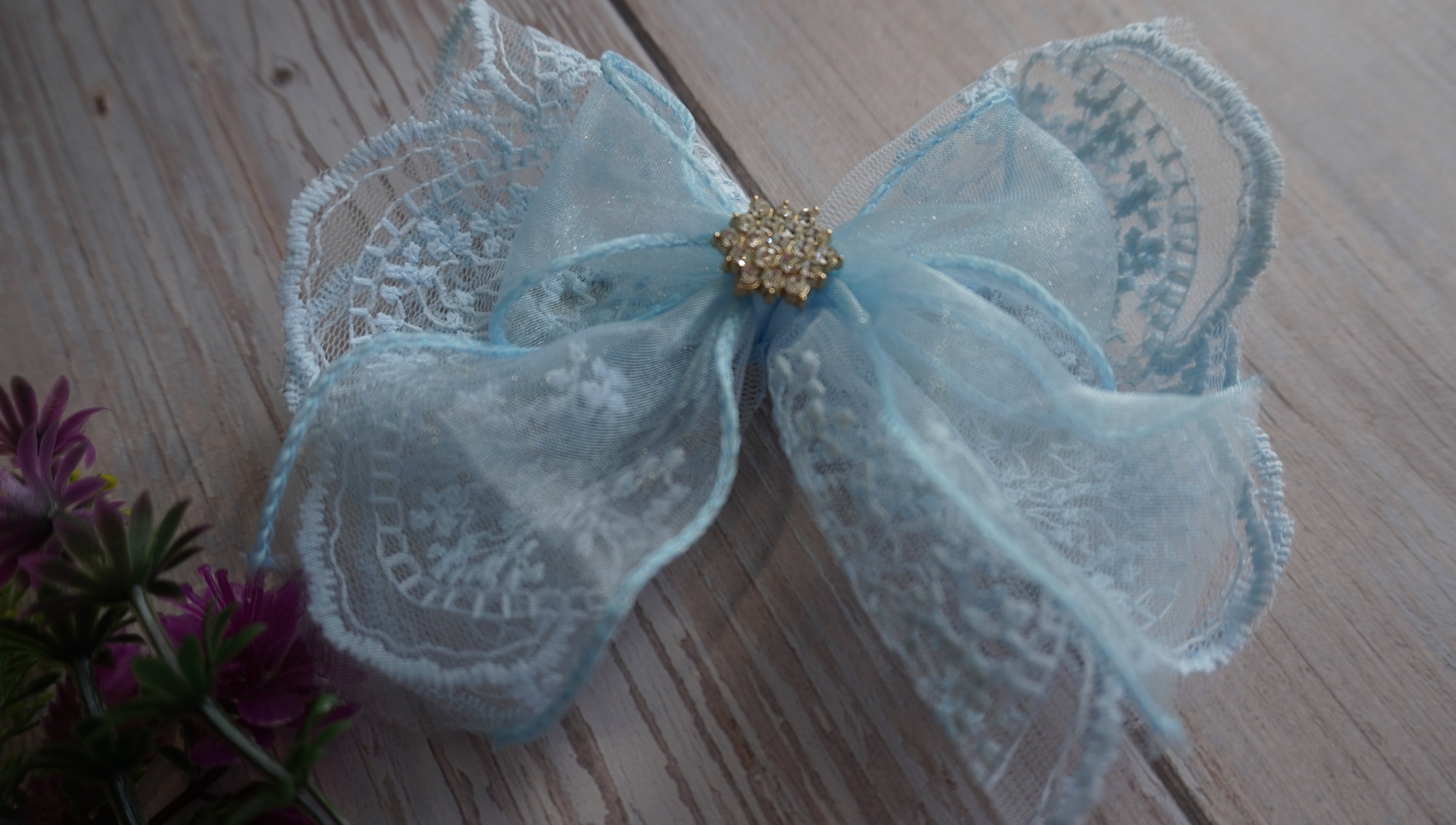 Blue Bow Backclip